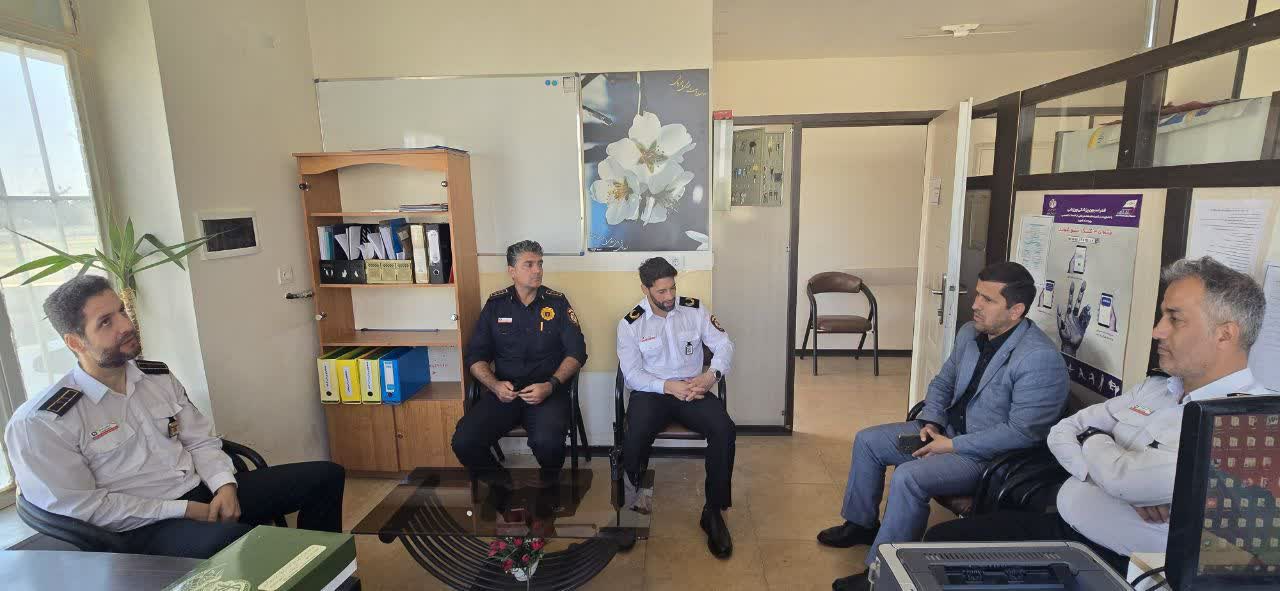 دیدار مدیر عامل سازمان آتش نشانی و رئیس محترم اداره ورزش و جوانان شهرستان طرقبه شاندیز به مناسبت گرامیداشت هفته تربیت بدنی